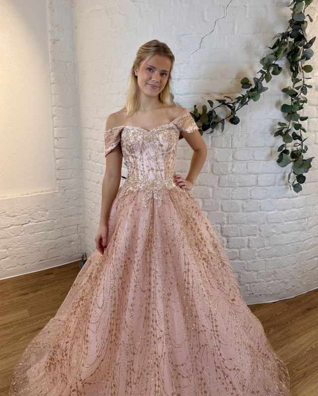 Amelia Ballkjole